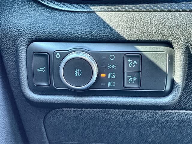 Thumbnail: 2020 Ford Explorer - 42