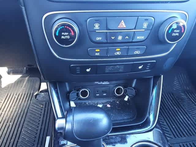 Thumbnail: 2015 Kia Sorento - 18