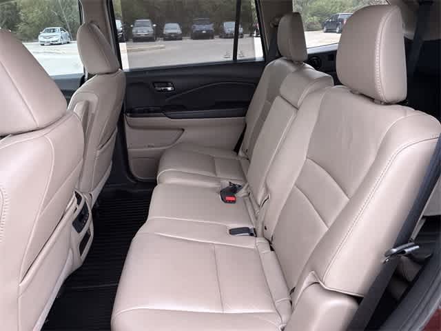 Thumbnail: 2019 Honda Pilot - 21