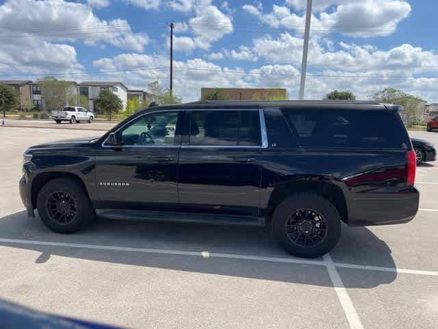 Thumbnail: 2016 Chevrolet Suburban - 2