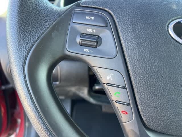 Thumbnail: 2016 Kia Forte - 10