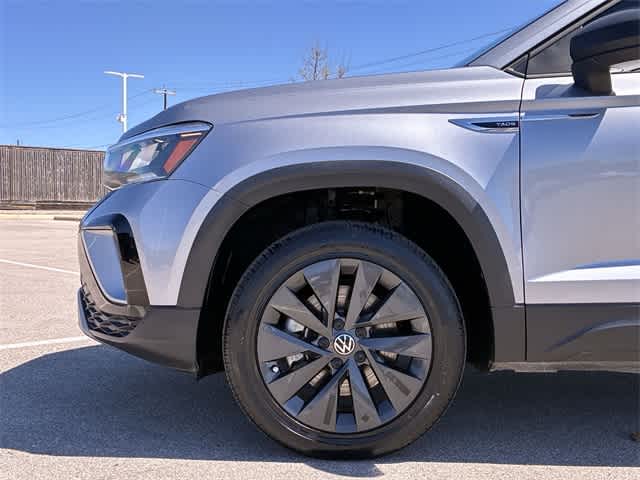 Thumbnail: 2024 Volkswagen Taos - 14
