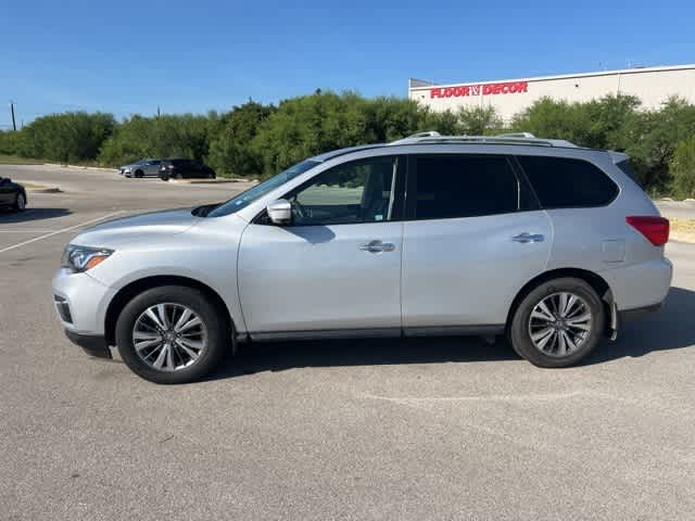 Thumbnail: 2020 Nissan Pathfinder - 2