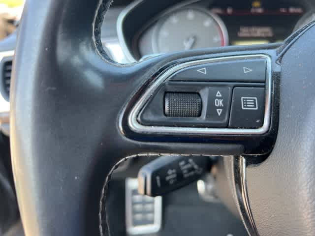 Thumbnail: 2013 Audi S6 - 11