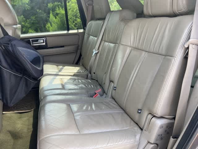 Thumbnail: 2016 Lincoln Navigator - 22