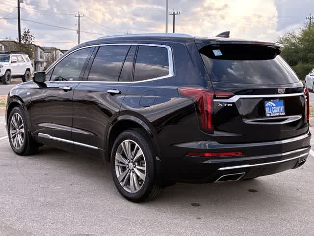 Thumbnail: 2021 Cadillac XT6 - 4