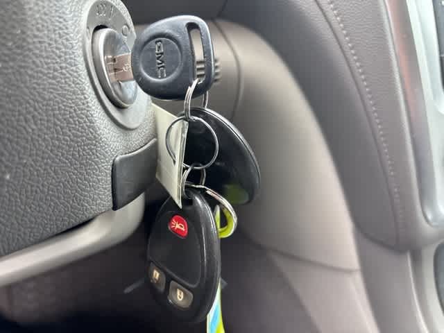 Thumbnail: 2014 GMC Acadia - 22