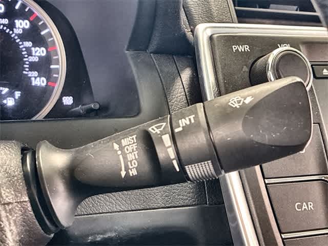 Thumbnail: 2016 Toyota Camry - 26