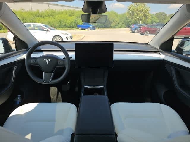 Thumbnail: 2024 Tesla Model Y - 17