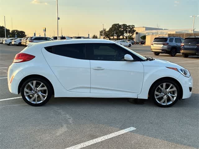 Thumbnail: 2016 Hyundai Veloster - 7