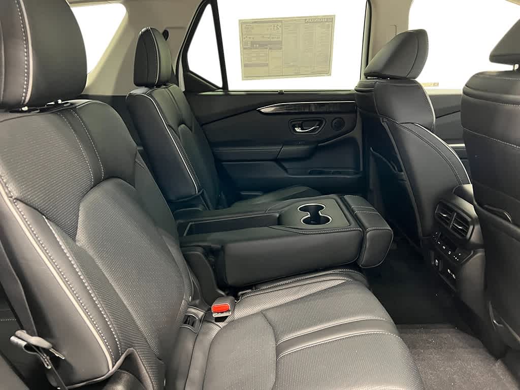 Thumbnail: 2025 Honda Pilot - 36