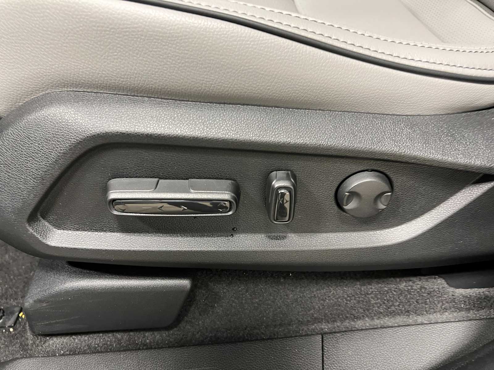 Thumbnail: 2025 Honda Pilot - 15