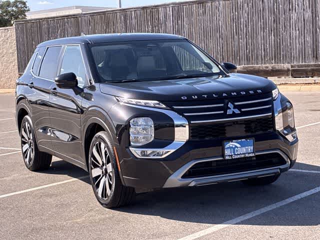 Thumbnail: 2025 Mitsubishi Outlander - 8