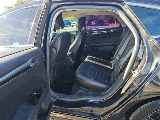 Thumbnail: 2013 Ford Fusion - 18