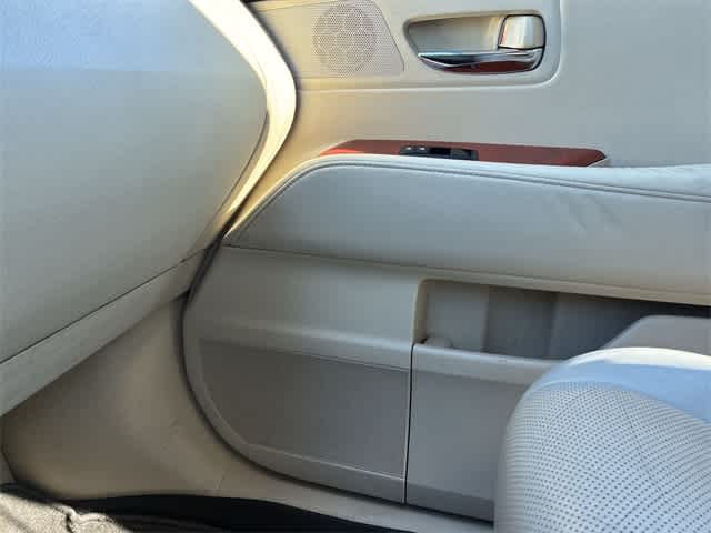 Thumbnail: 2012 Lexus RX - 33