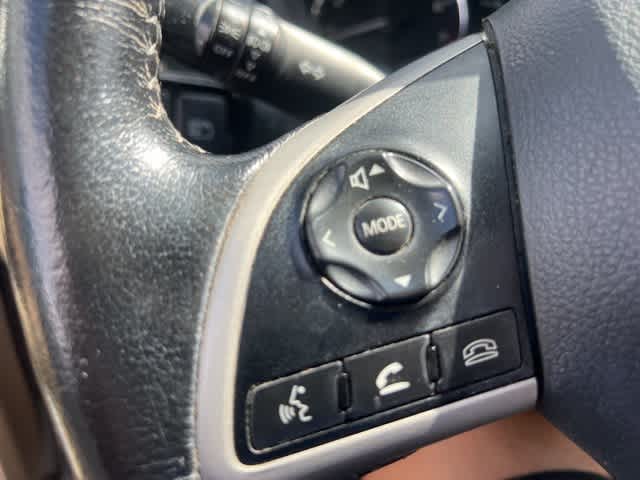 Thumbnail: 2015 Mitsubishi Outlander - 12