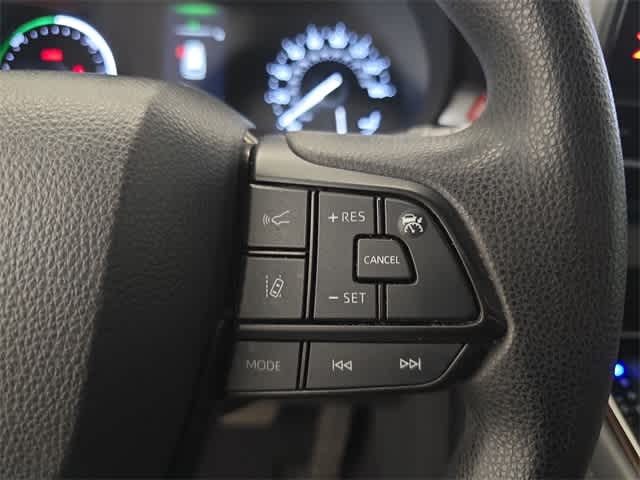 Thumbnail: 2023 Toyota Sienna - 25