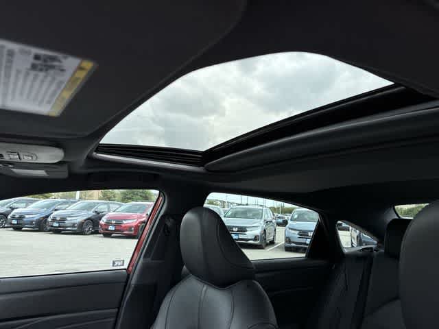 Thumbnail: 2022 Toyota Avalon - 20