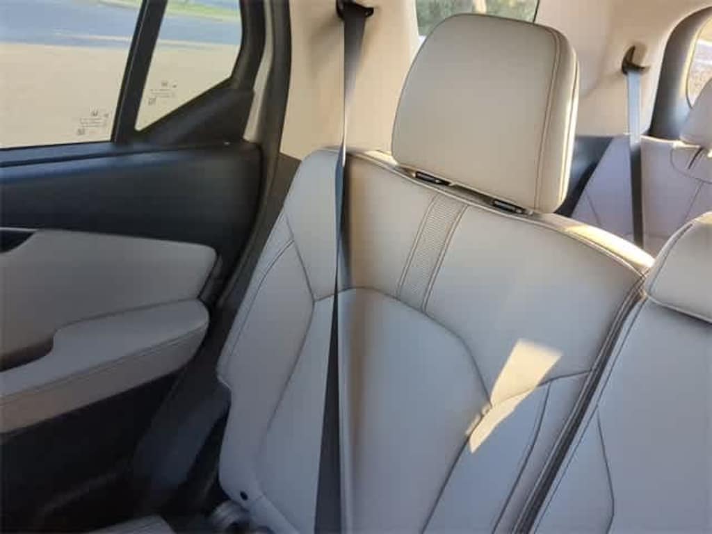 Certified 2025 Honda Pilot Touring SUV