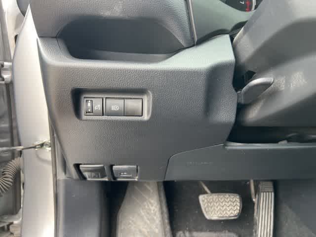 Thumbnail: 2021 Toyota RAV4 - 10