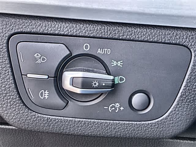 Thumbnail: 2021 Audi SQ5 - 41