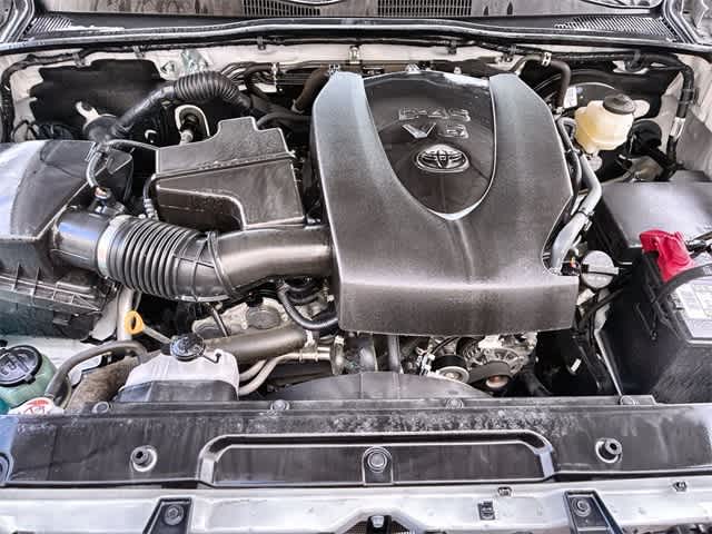 Thumbnail: 2023 Toyota Tacoma - 15