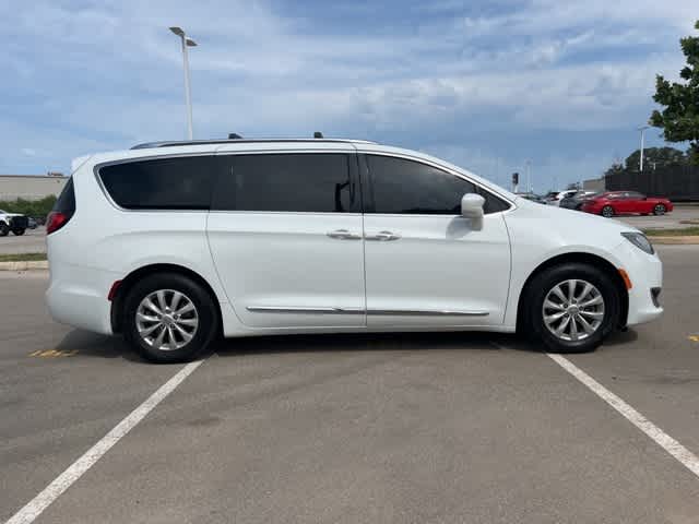 2018 Chrysler Pacifica Touring L 6