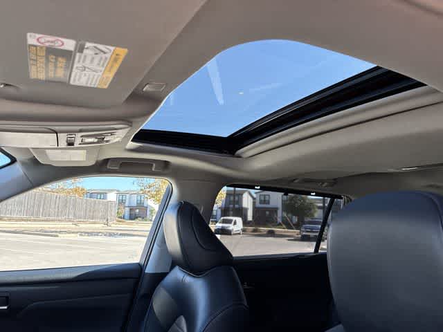 Thumbnail: 2023 Toyota Highlander - 20