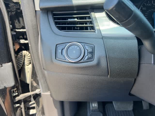 Thumbnail: 2012 Ford Edge - 10