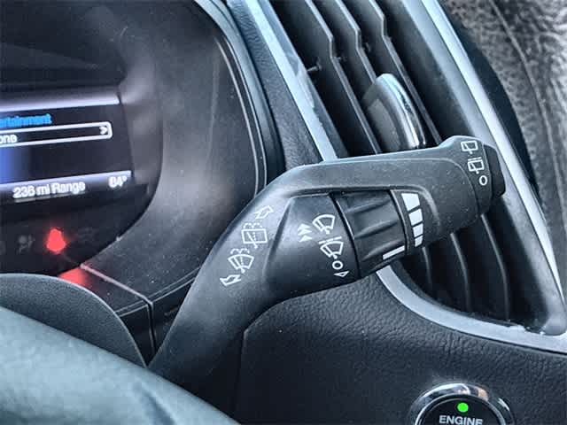 Thumbnail: 2022 Ford Edge - 26