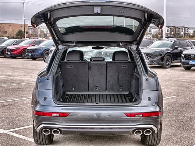 Thumbnail: 2021 Audi SQ5 - 37