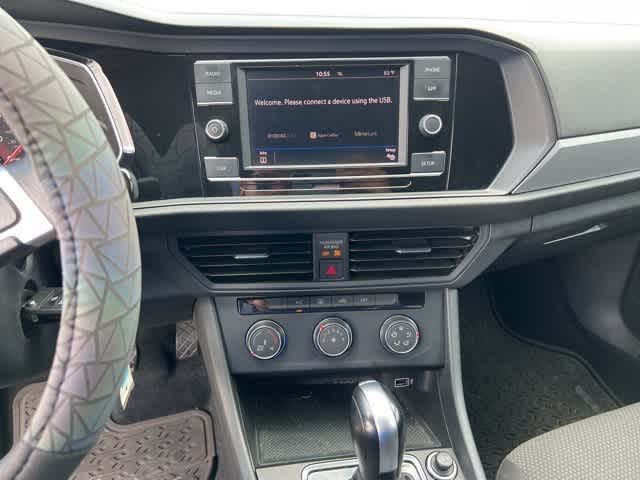Thumbnail: 2019 Volkswagen Jetta - 17