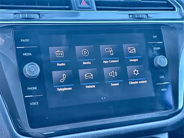 Thumbnail: 2020 Volkswagen Tiguan - 29