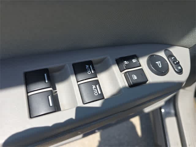 Thumbnail: 2015 Honda Pilot - 38