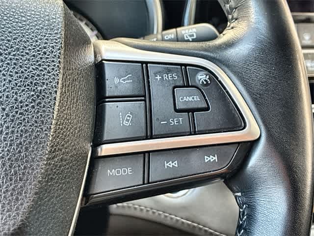 Thumbnail: 2023 Toyota Highlander - 27