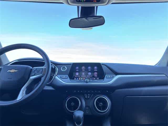Thumbnail: 2021 Chevrolet Blazer - 28
