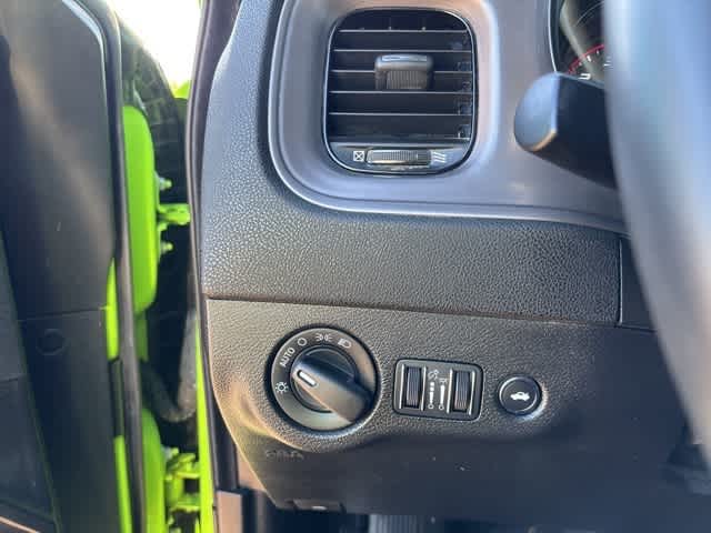 Thumbnail: 2023 Dodge Charger - 9