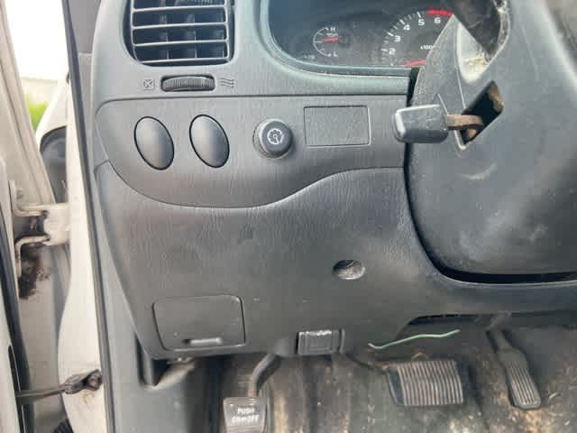 Thumbnail: 2006 Toyota Tundra - 10