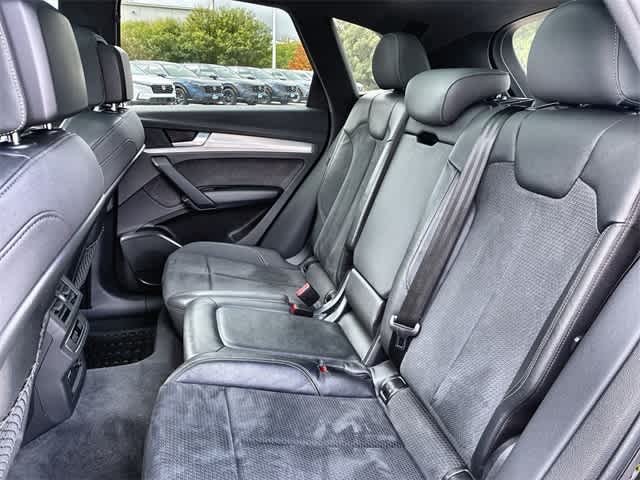 Thumbnail: 2021 Audi SQ5 - 21