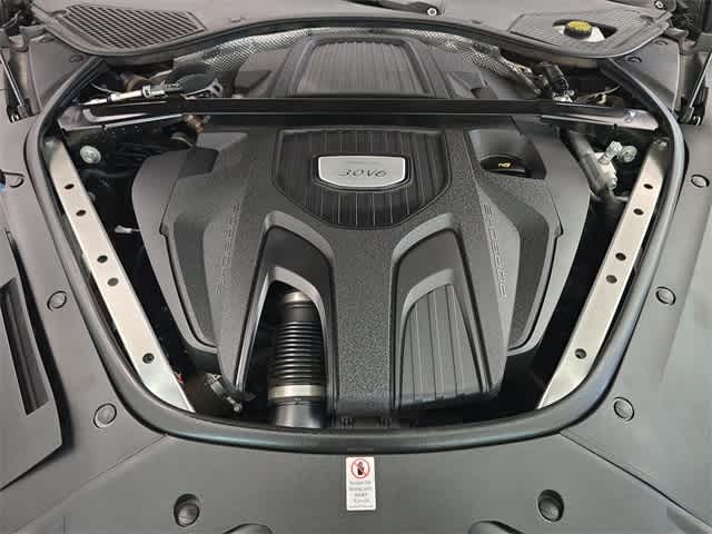Thumbnail: 2019 Porsche Panamera - 15