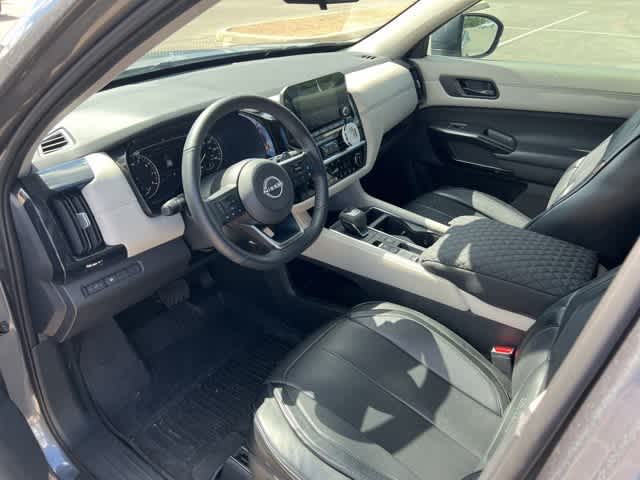 Thumbnail: 2024 Nissan Pathfinder - 9
