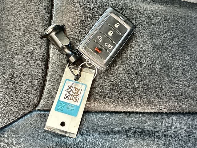 Thumbnail: 2023 Jeep Grand Cherokee - 36