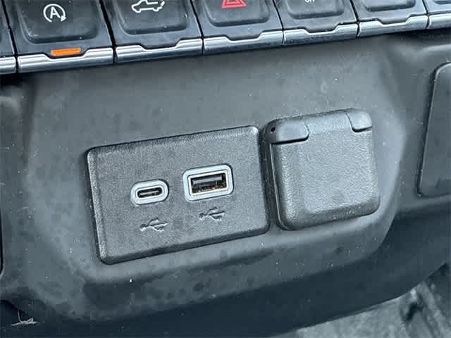 Thumbnail: 2024 Chevrolet Silverado 1500 - 28