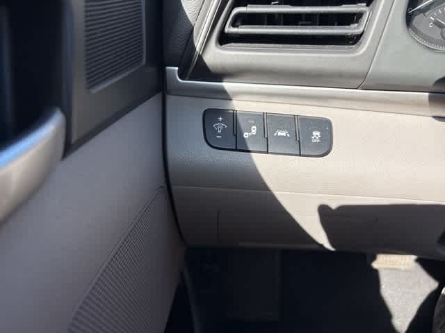 Thumbnail: 2020 Hyundai Elantra - 11