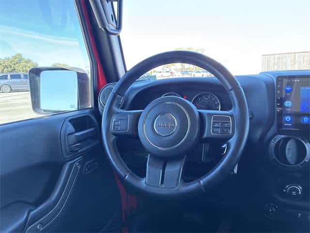 Thumbnail: 2015 Jeep Wrangler - 25