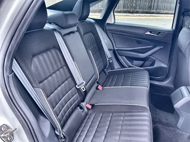 Thumbnail: 2023 Volkswagen Jetta - 21