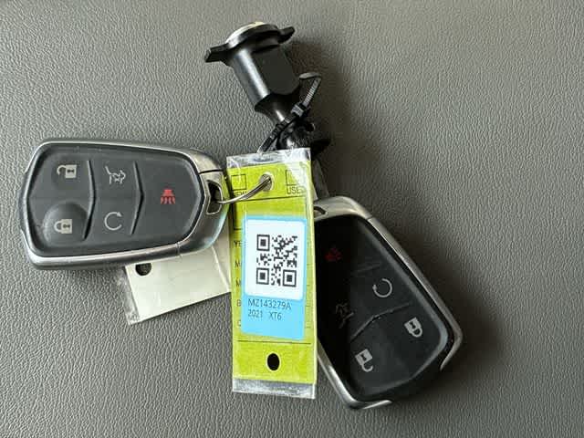 Thumbnail: 2021 Cadillac XT6 - 38