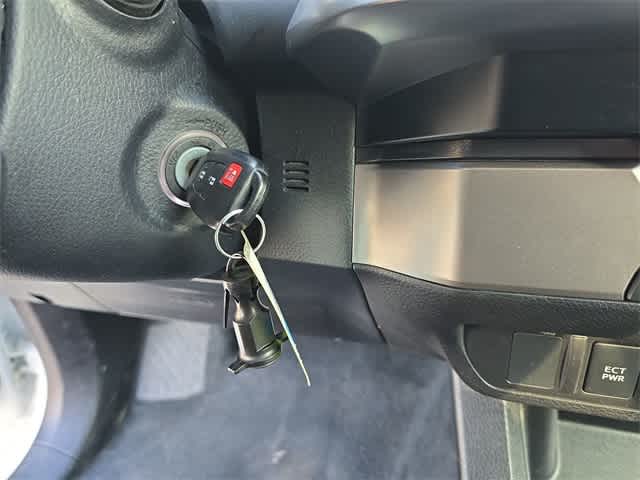 Thumbnail: 2023 Toyota Tacoma - 36