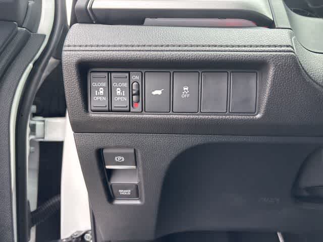 Thumbnail: 2026 Honda Odyssey - 10