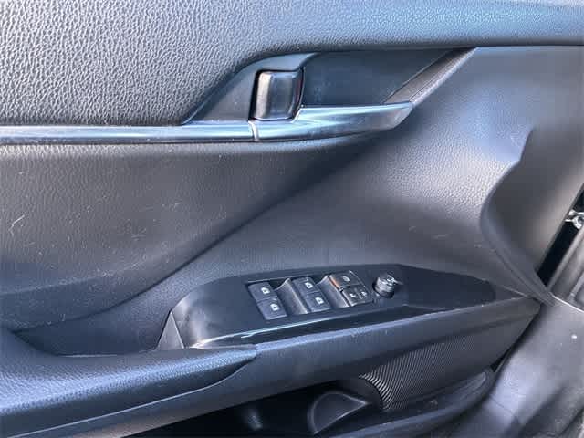 Thumbnail: 2019 Toyota Camry - 38